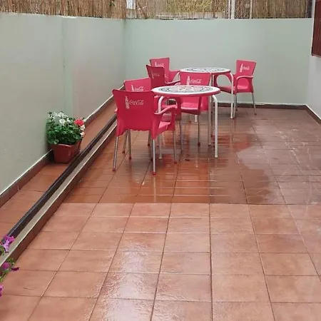 אכסניה Santos *