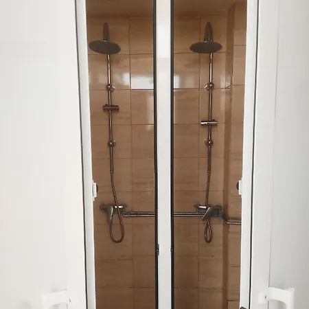 Hostel Santos